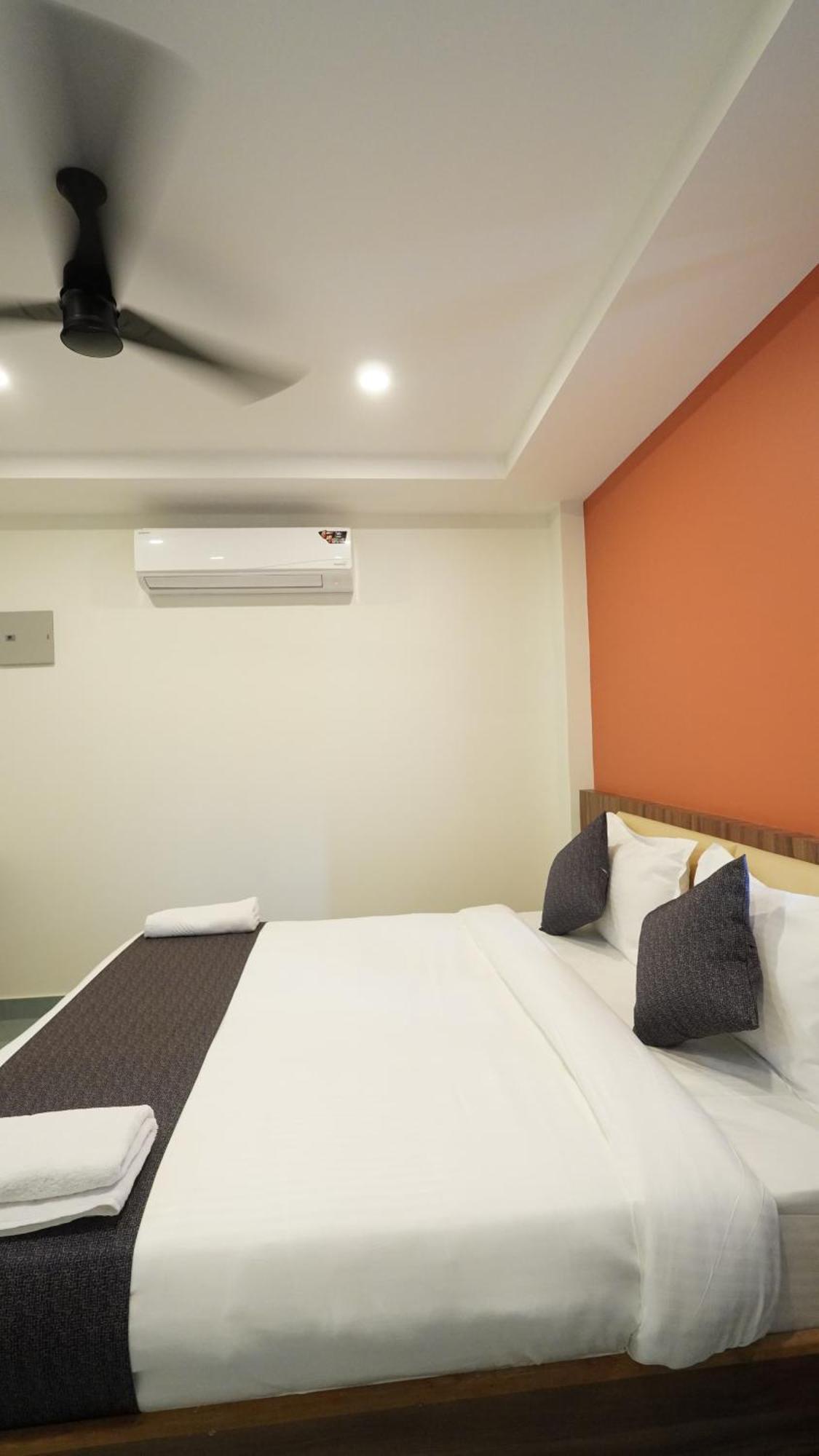 Hotel Hive Inn - Kozhikode Esterno foto